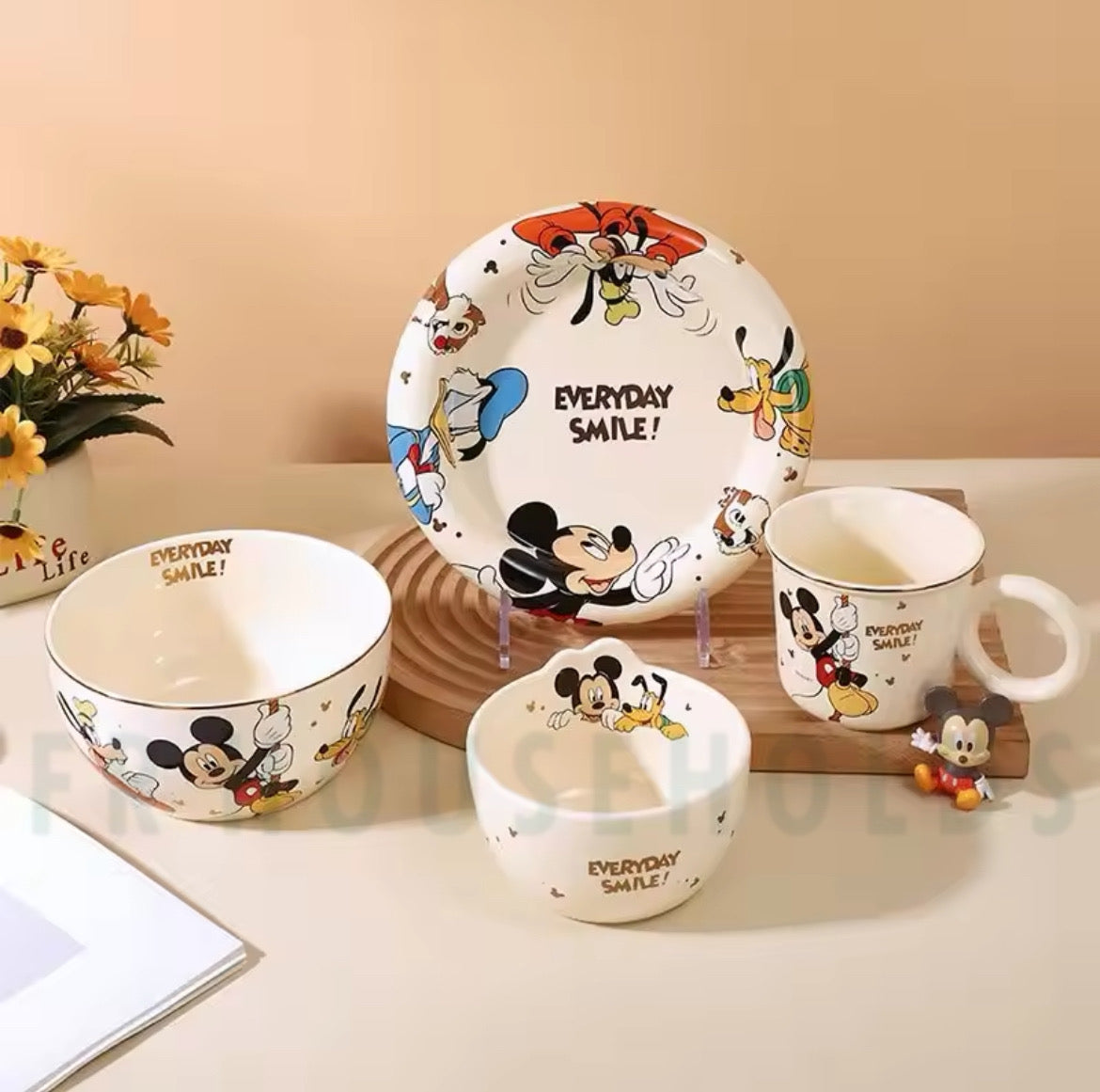 WALT DISNEY Mickey & Friends Dinnerware Set Meal Set - 6pcs
