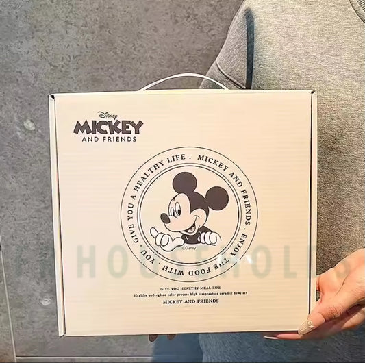 Walt Disney 4pcs Bowls Set With Orignal Disney Gift Box Packing.