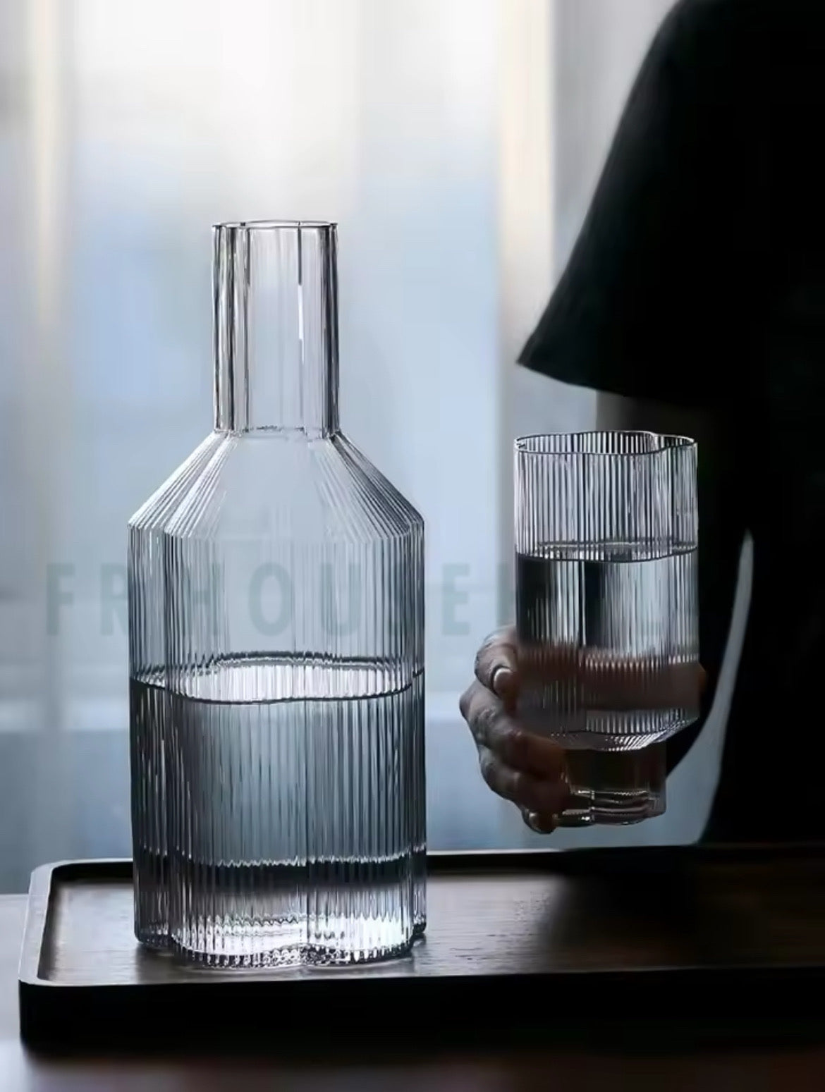 Flower Shaped Bedside Carafe – 1500ml