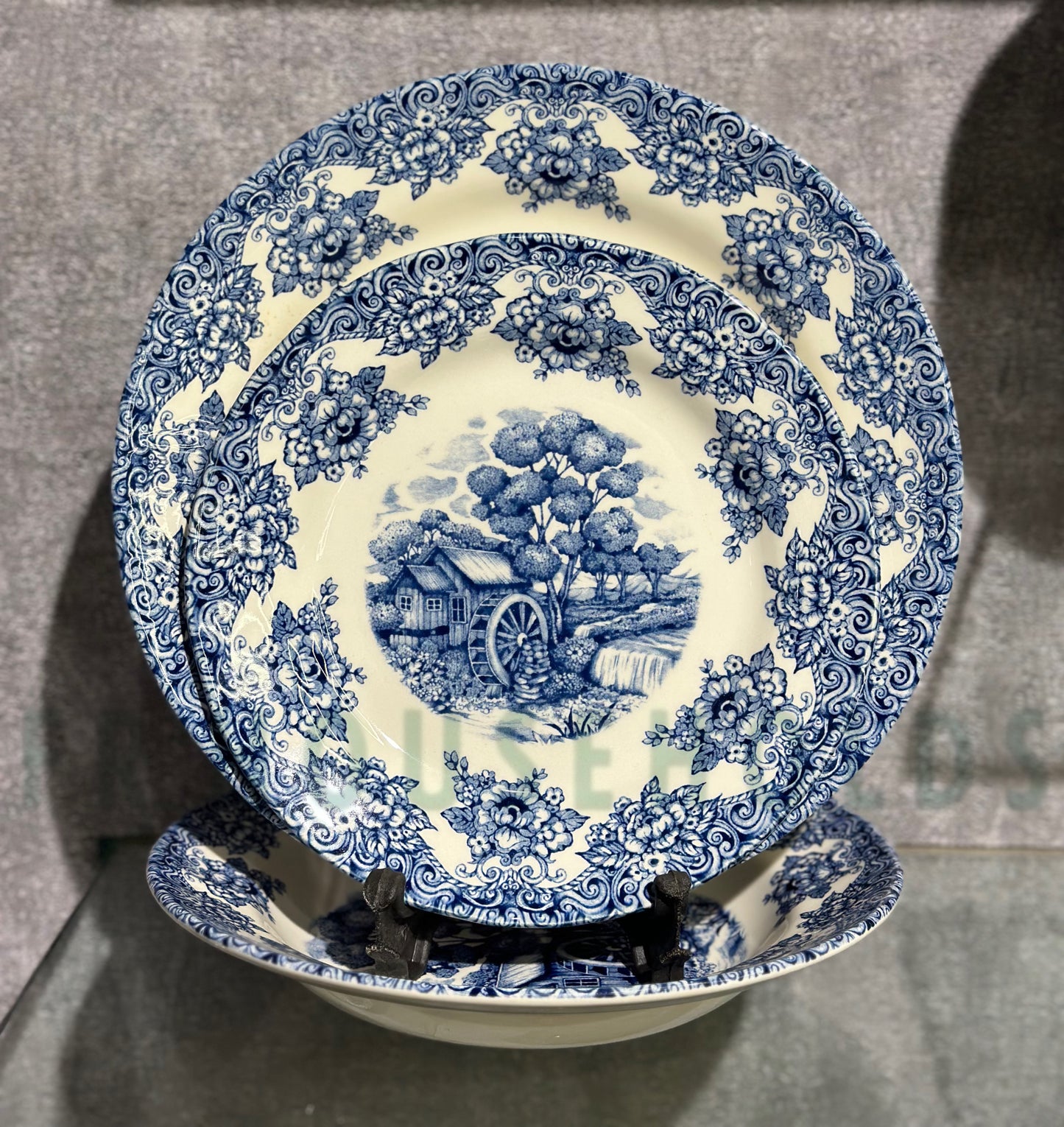 Original CLAYTAN 18-Piece Premium Ceramic Dinnerware Set