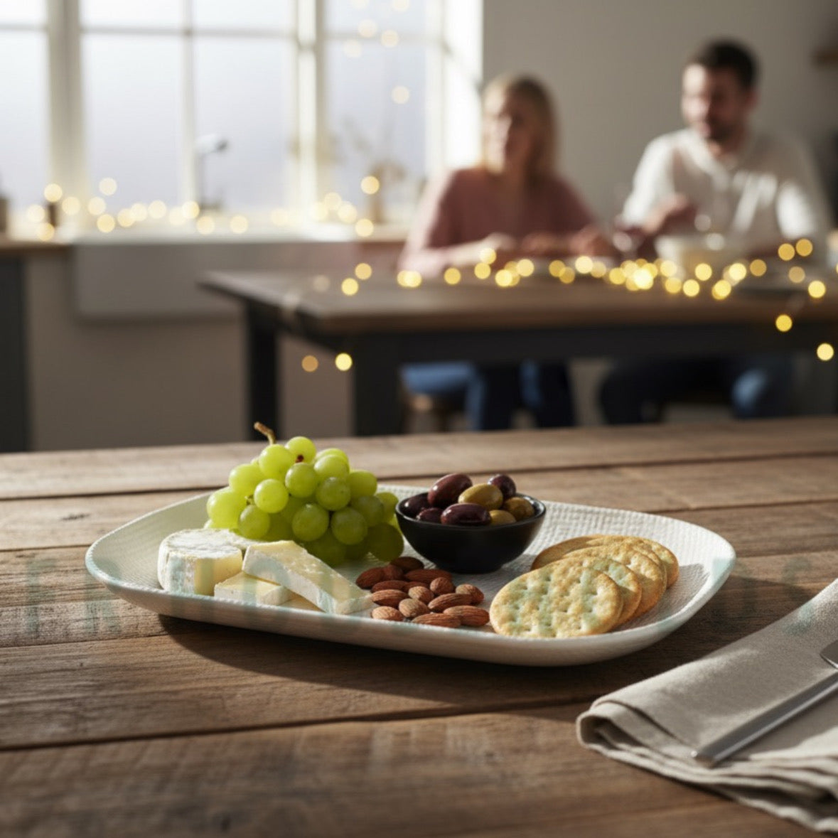Rectangular Self-Embossed Texture Serving Platter – 10.5 x 6.5 Inch Elegant Ceramic Tray for Modern Dining - Matte White