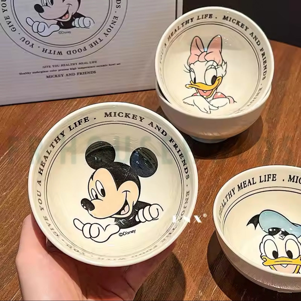 Walt Disney 4pcs Bowls Set With Orignal Disney Gift Box Packing.