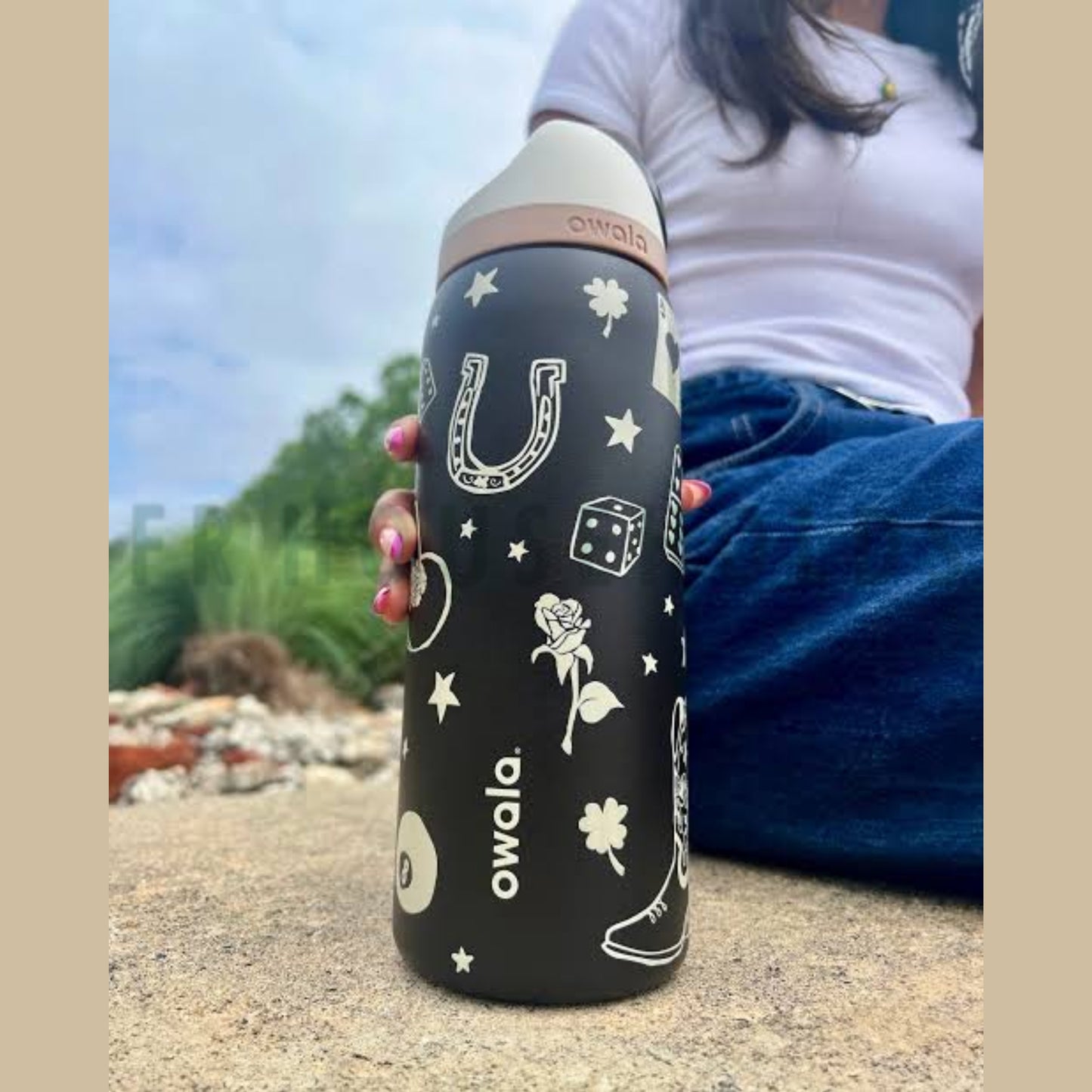 Owala FreeSip® Water Bottle - 32oz | Good Luck