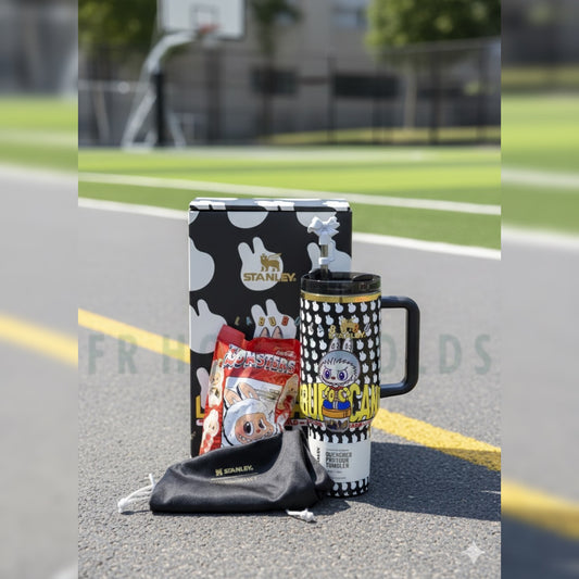 Stanley The Quencher H2.O Tumbler | 40OZ - Labubu Special (Midnight Black) - Labubu Doll Included