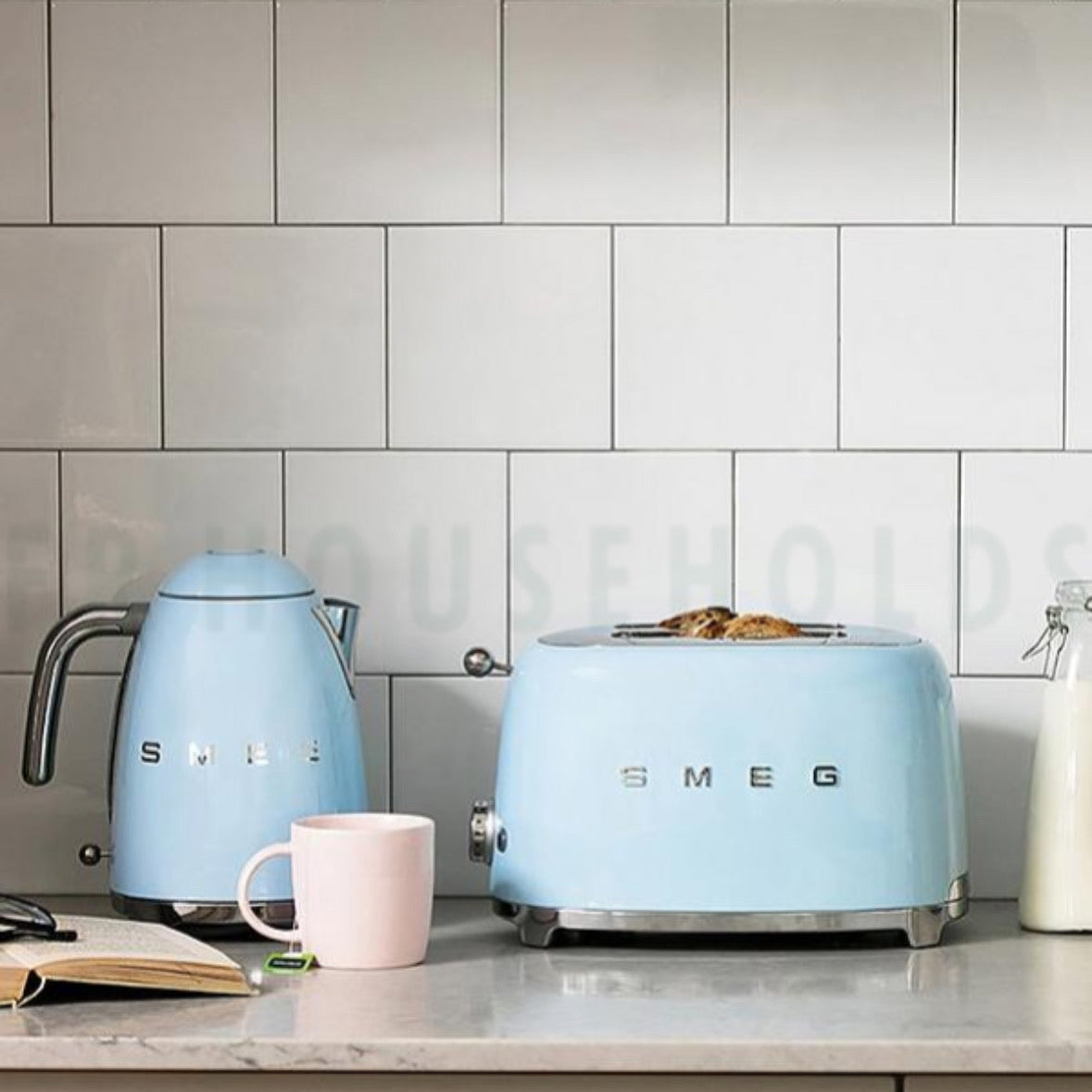SMEG Retro Toaster Machine – Premium Stainless Steel 2-Slice Toaster with Adjustable Browning & Wide Slots | Pastel Blue
