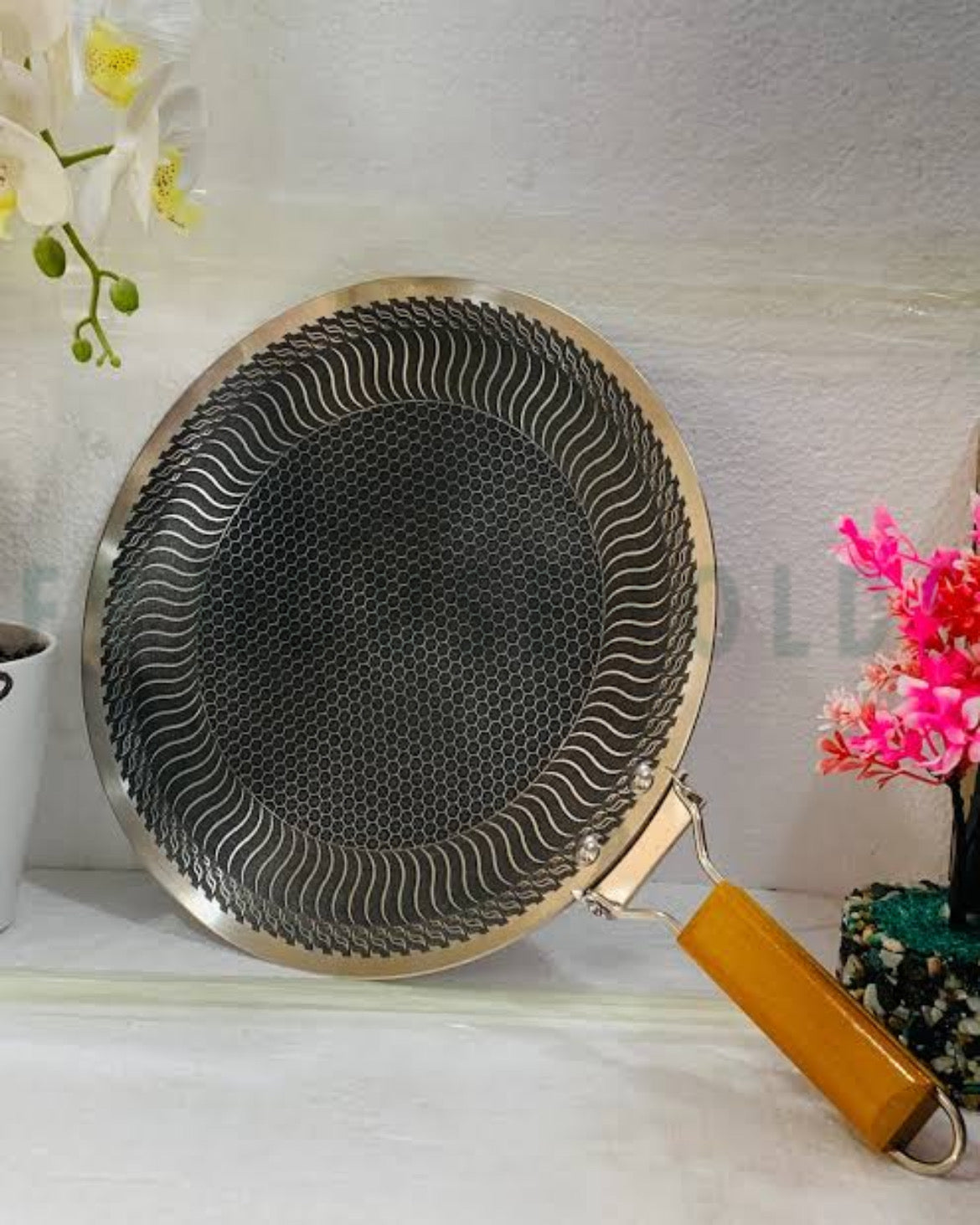 Honeycomb Laser-Coated Flat Pan (Tawa) with Induction Support Bottom | 38cm