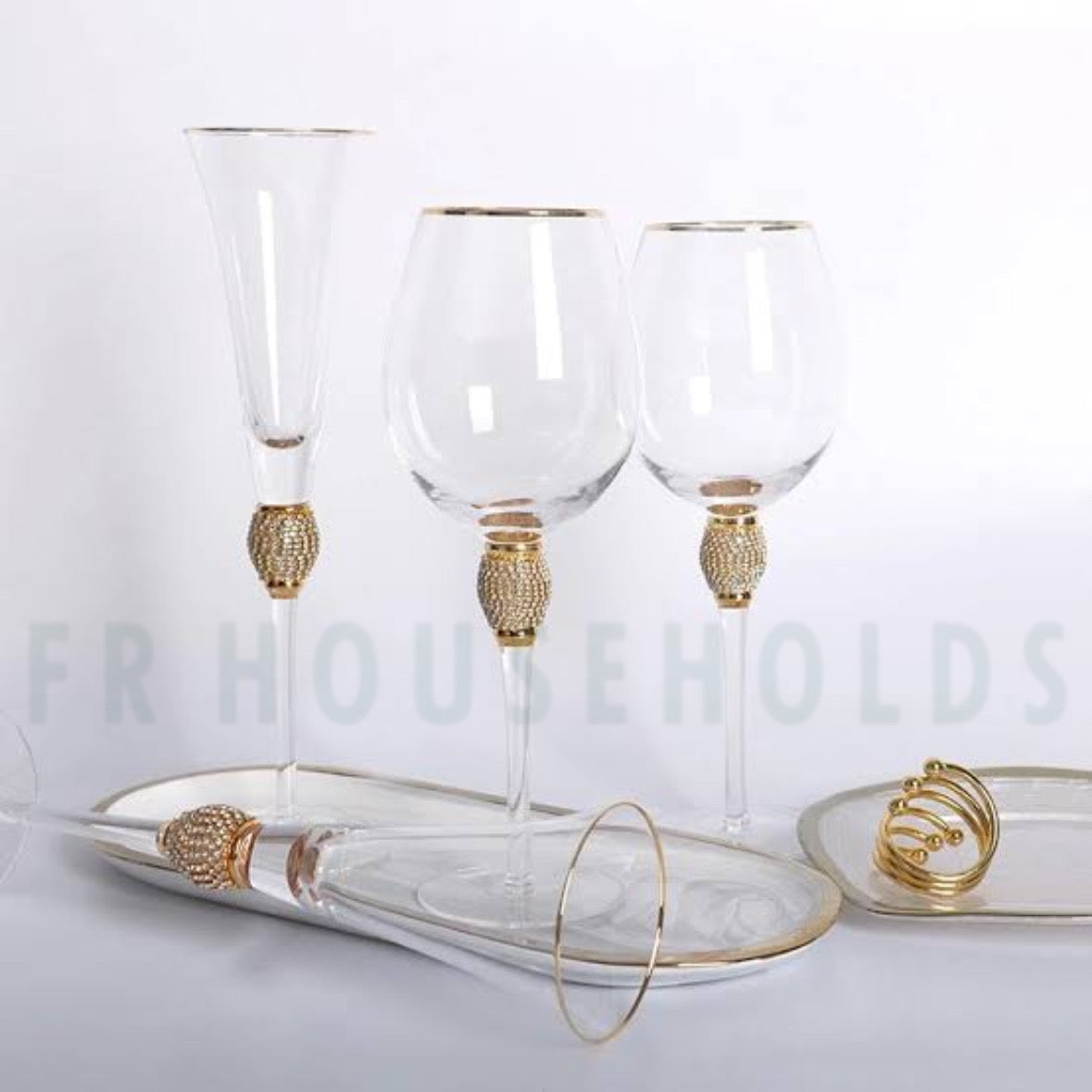 Handcrafted Crystal Wine Glass with Golden Work – Luxury Elegance Redefined