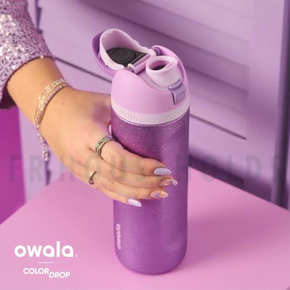 Owala FreeSip® Water Bottle - 24oz | Eggstra