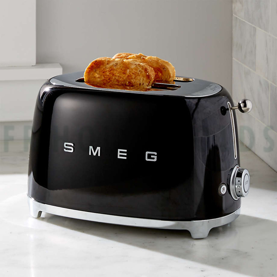 SMEG Retro Toaster Machine – Premium Stainless Steel 2-Slice Toaster with Adjustable Browning & Wide Slots | Black