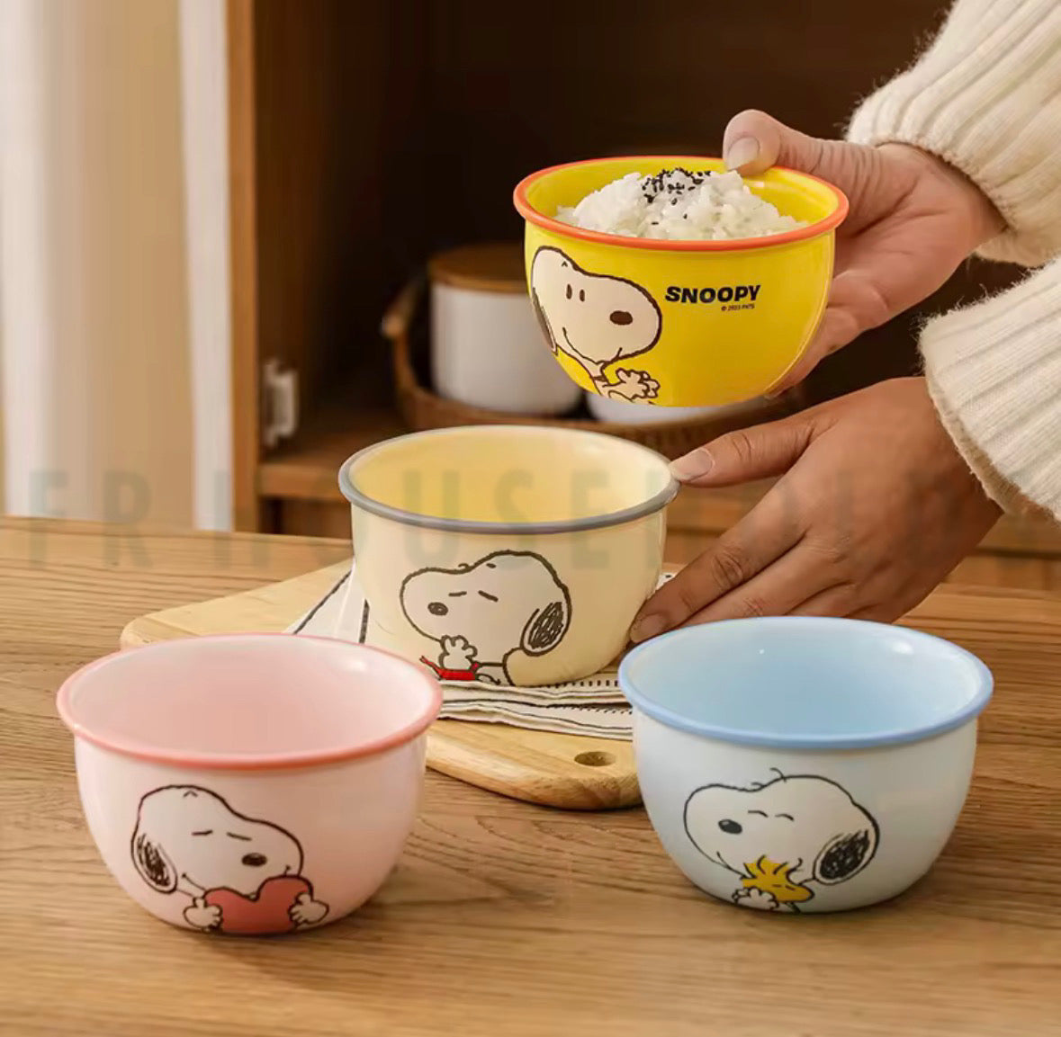 Snoopy Ceramic Bowl Set (4-Piece) with Gift Box - Mixed Colors